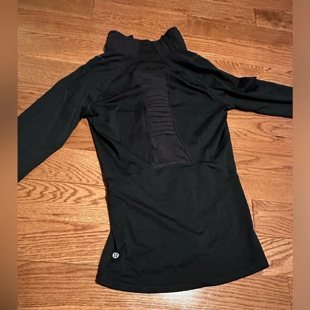 Lululemon pullover - Picture 6 of 7